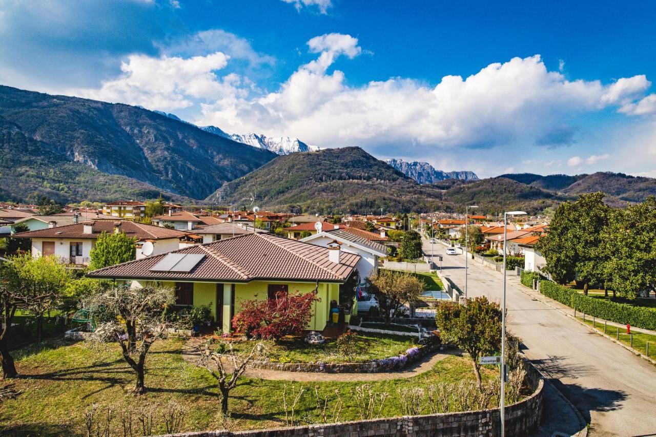 Appartamento Borgo Peschiere Maniago Exterior foto