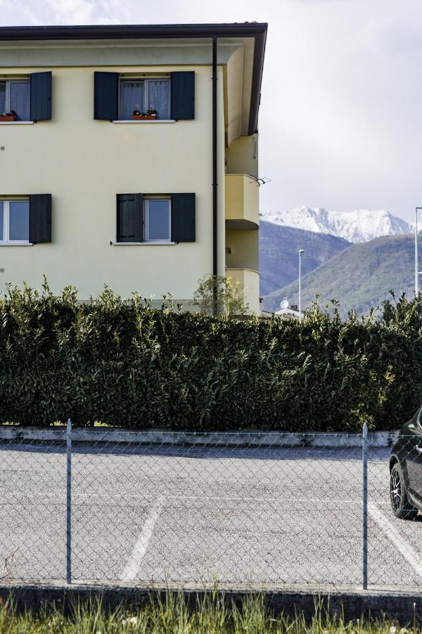 Appartamento Borgo Peschiere Maniago Exterior foto